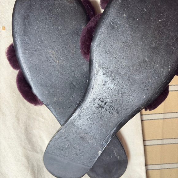 🥀 The Row Hollie Mink Slide Sandals
Women's Size: US 7 | IT 37.5 🥀 - Picture 8 of 14